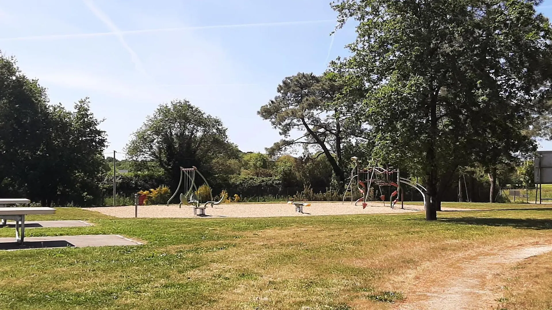 Chalet 3 Chambres Avec Piscine Chauffee, Proche Golfe Du Morbihan, Ideal Pour Familles! - Fr-1-783-5 Marzan Frankreich